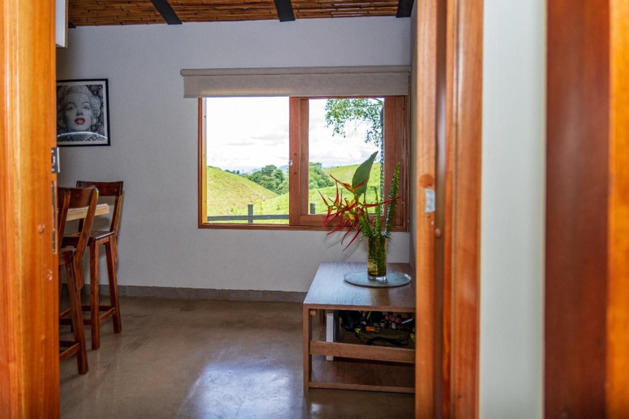 Agradable Cabana Cafetera Con Jacuzzi A 12 Min Del Centro De Pereira Eksteriør bilde