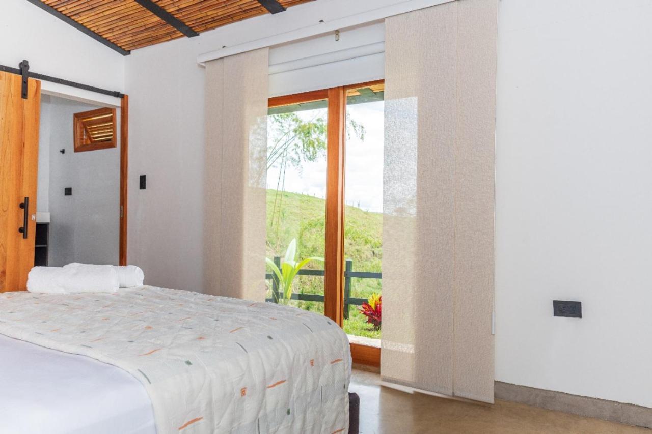 Agradable Cabana Cafetera Con Jacuzzi A 12 Min Del Centro De Pereira Eksteriør bilde